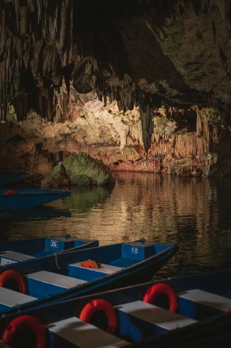 Grotte de Diros : Où les enfants deviennent les explorateurs d'un autre monde 2
