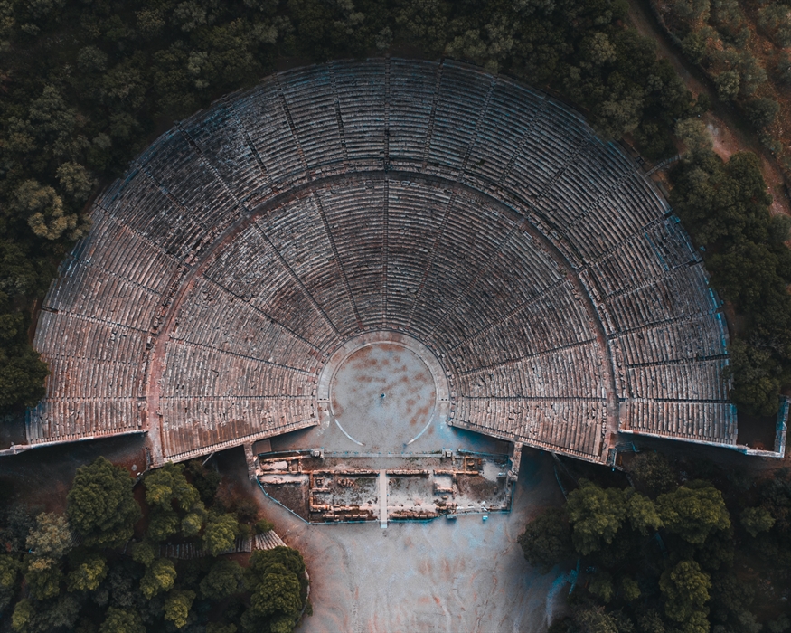 Théâtre antique d'Epidaure : Vivez une expérience dramatique dans le monument antique le plus vivant au monde